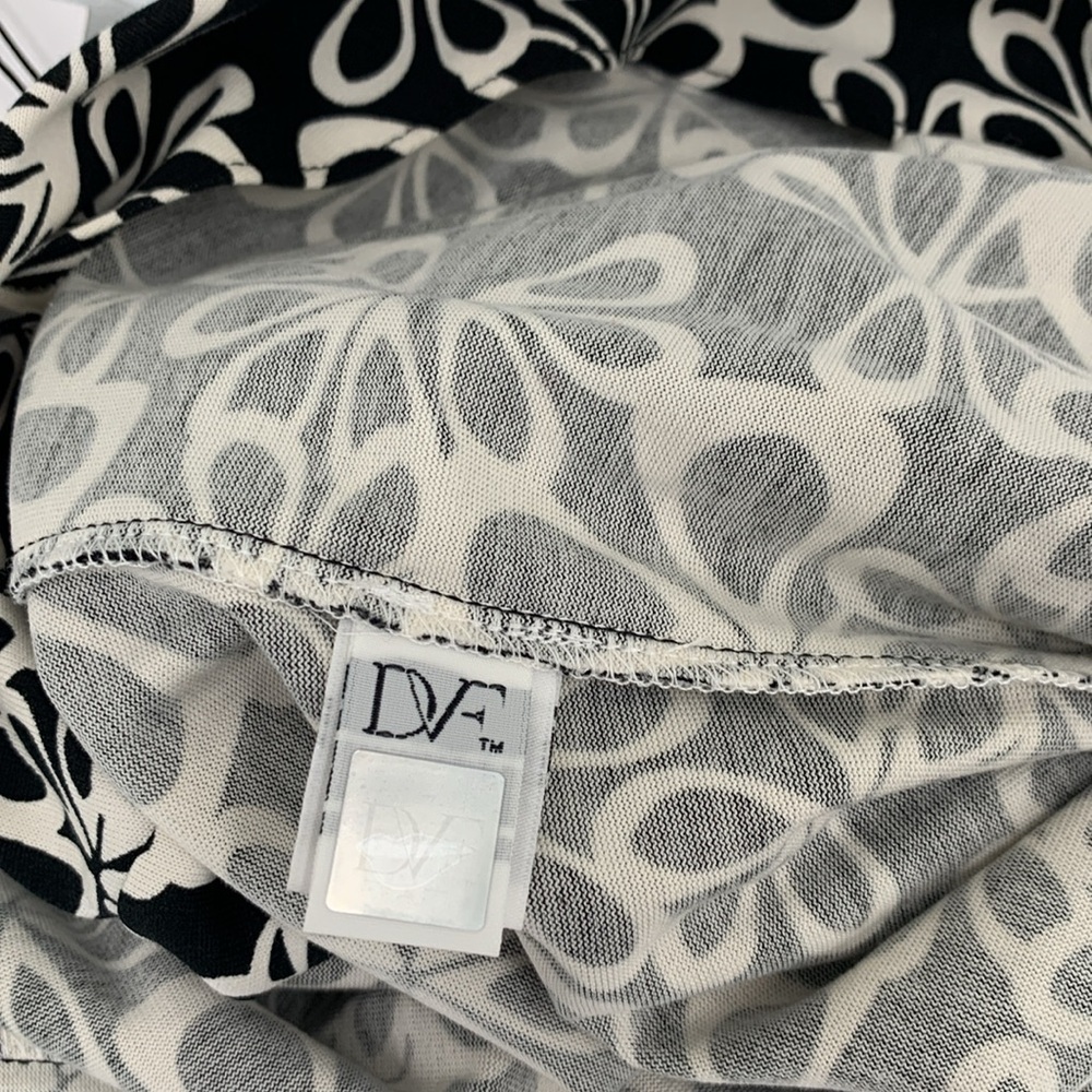 DVF Diane von Furstenberg Julian two wrap dress black white graphic floral new 2 - Picture 5 of 5